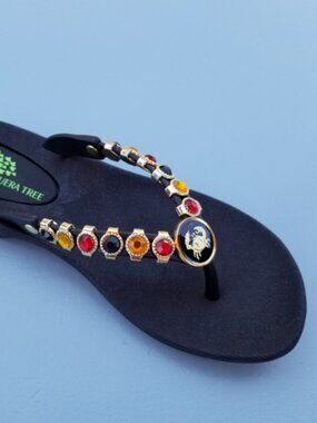 "Steph" Beautiful Crystal Flip Flops Sandals SUPER COMFY Sizes 6, 8, 9 & 10